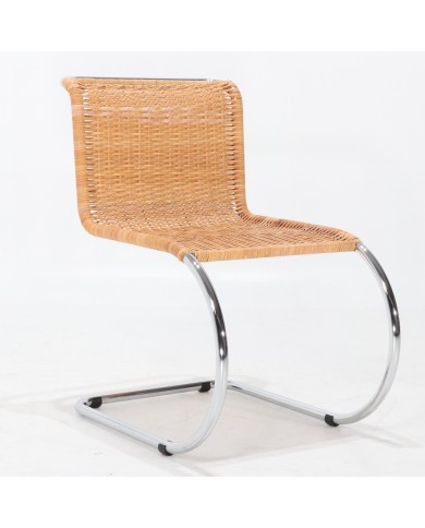 CURVED wicker chair