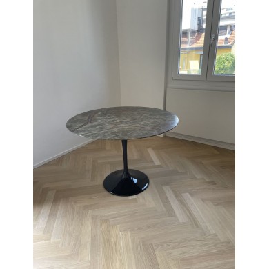 Table ronde ou ovale TULIP FOREST GREEN en différentes tailles