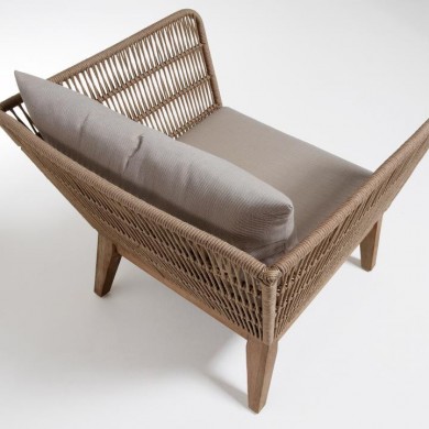 BELLANDO armchair in acacia wood and rope