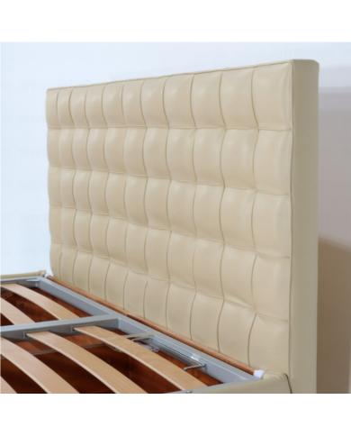 CUBO bed in leather in various colours