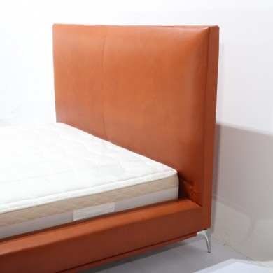 BRUCE Doppelbett aus Stoff, Leder oder Samt in verschiedenen