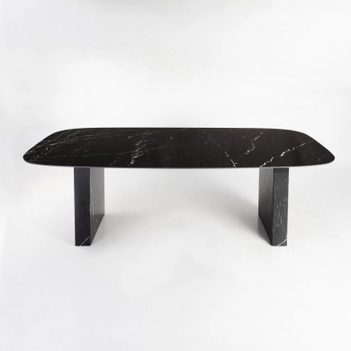 LINEAR Tisch mit tonnenförmiger Platte aus Carrara-Marmor
