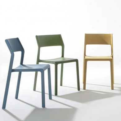 Lot de 4 chaises TOKEN en polypropylène de différentes couleurs