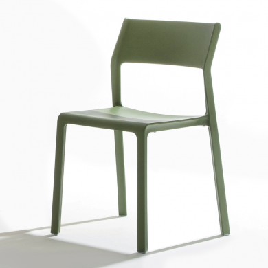 Set mit 4 TOKEN-Stühlen aus Polypropylen in verschiedenen Farben